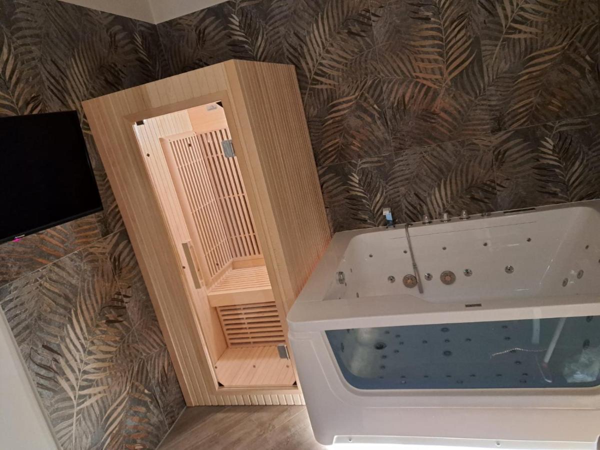 Real Giardinetto A Toledo Hotel Napoli Ngoại thất bức ảnh